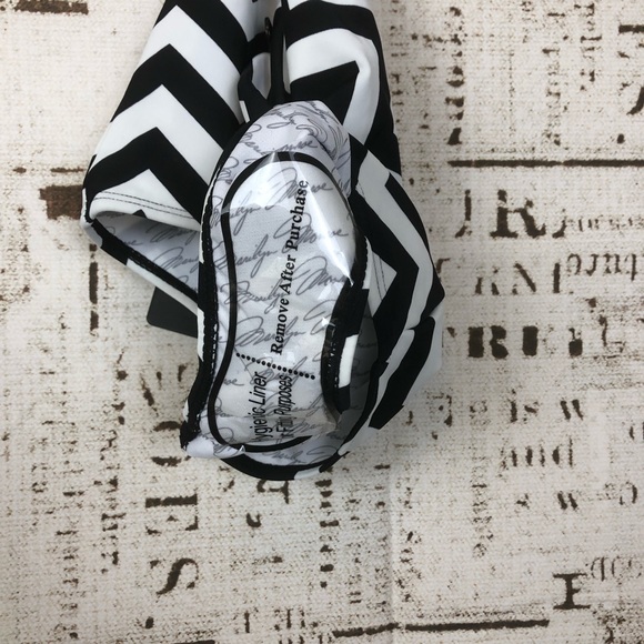 Marilyn Monroe High Waisted Swimwear - Picture 6 of 6